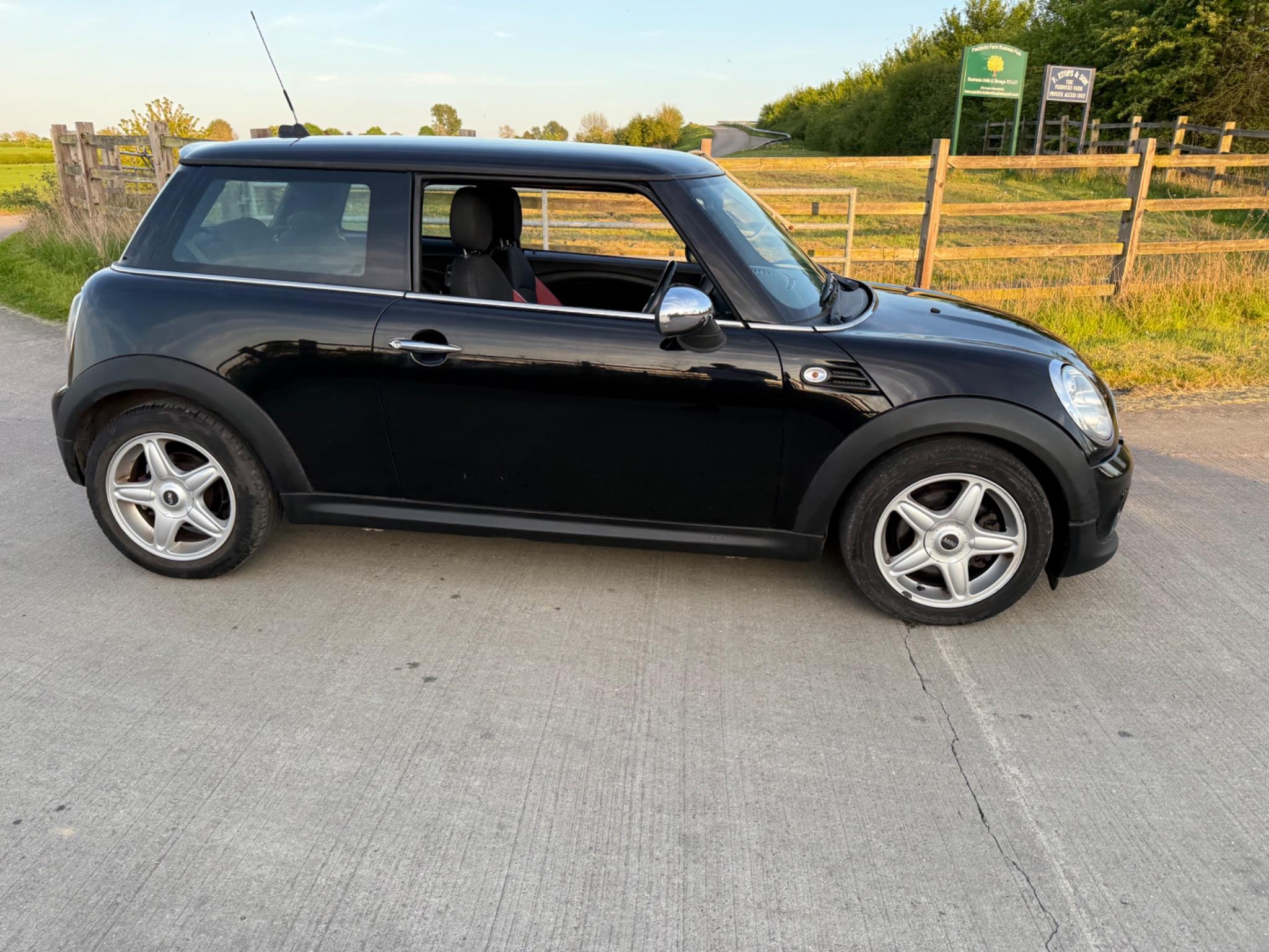MINI Hatch 1.6 Cooper Euro 5 (s/s) 3dr — photo 57 of 78